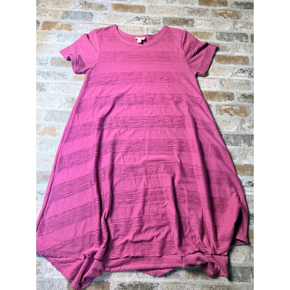 LuLaRoe Carly Dress Womens XS Magenta Pink Textured Stripe Short Sleeve High Low